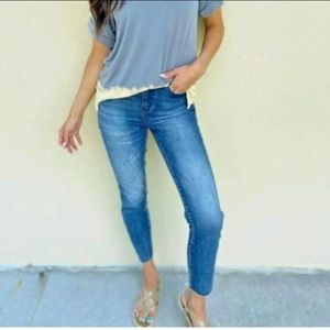 Judy Blue cropped denim jeans 💙